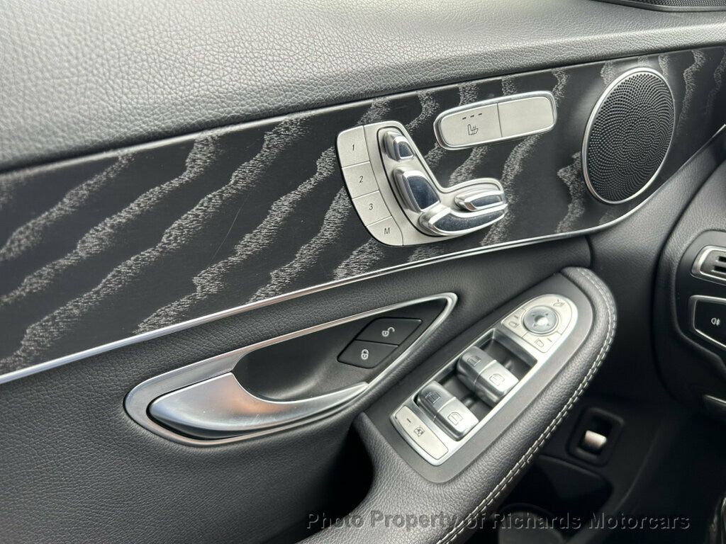 2018 Mercedes-Benz C-Class C 300 4MATIC Sedan - 23048995 - 12