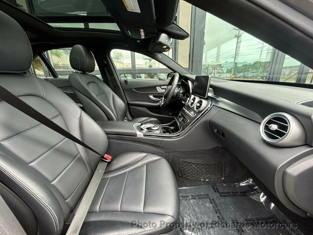 2018 Mercedes-Benz C-Class C 300 4MATIC Sedan - 23048995 - 19