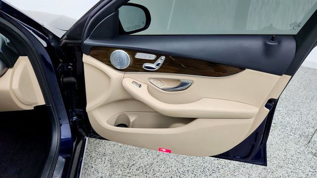 2018 Mercedes-Benz C-Class C 300 4MATIC Sedan w/ Premium Package, Burmester Audio & Pano Ro - 23040118 - 23