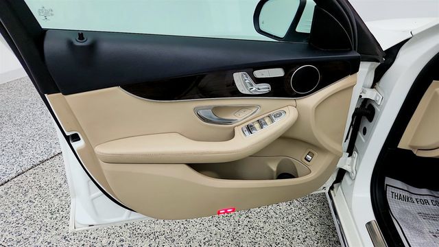 2018 Mercedes-Benz C-Class C 300 4MATIC Sedan w/ Premium Pkg, Panorama Roof & 18'' Wheels - 23081735 - 9