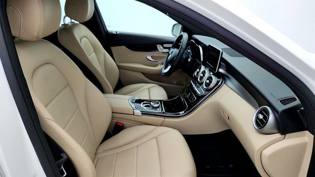 2018 Mercedes-Benz C-Class C 300 4MATIC Sedan w/ Premium Pkg, Panorama Roof & 18'' Wheels - 23081735 - 21