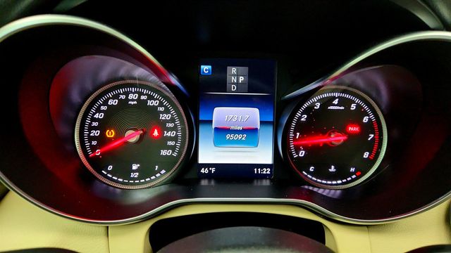 2018 Mercedes-Benz C-Class C 300 4MATIC Sedan w/ Premium Pkg & Panorama Sunroof - 23015764 - 13