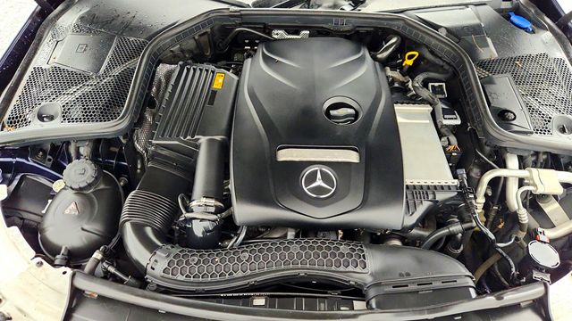 2018 Mercedes-Benz C-Class C 300 4MATIC Sedan w/ Premium Pkg & Panorama Sunroof - 23015764 - 25