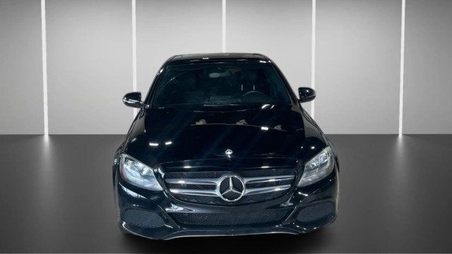 2018 Mercedes-Benz C-Class C 300 Sedan - 23002022 - 1