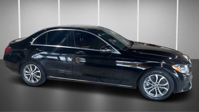 2018 Mercedes-Benz C-Class C 300 Sedan - 23002022 - 3