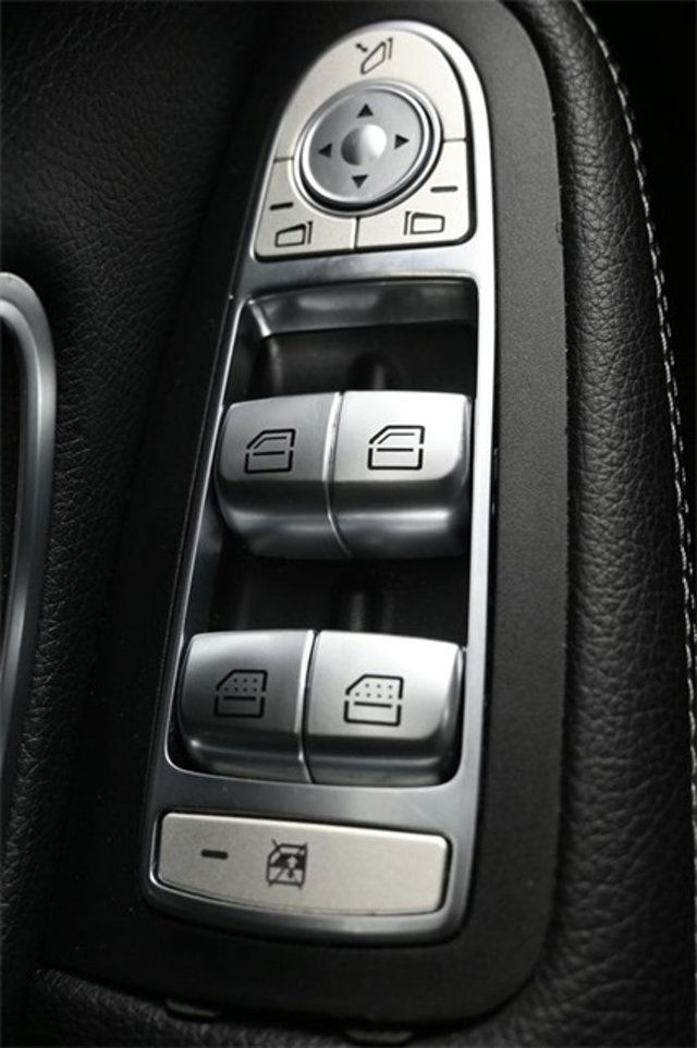 2018 Mercedes-Benz C-Class C 300 Sedan - 22978139 - 30