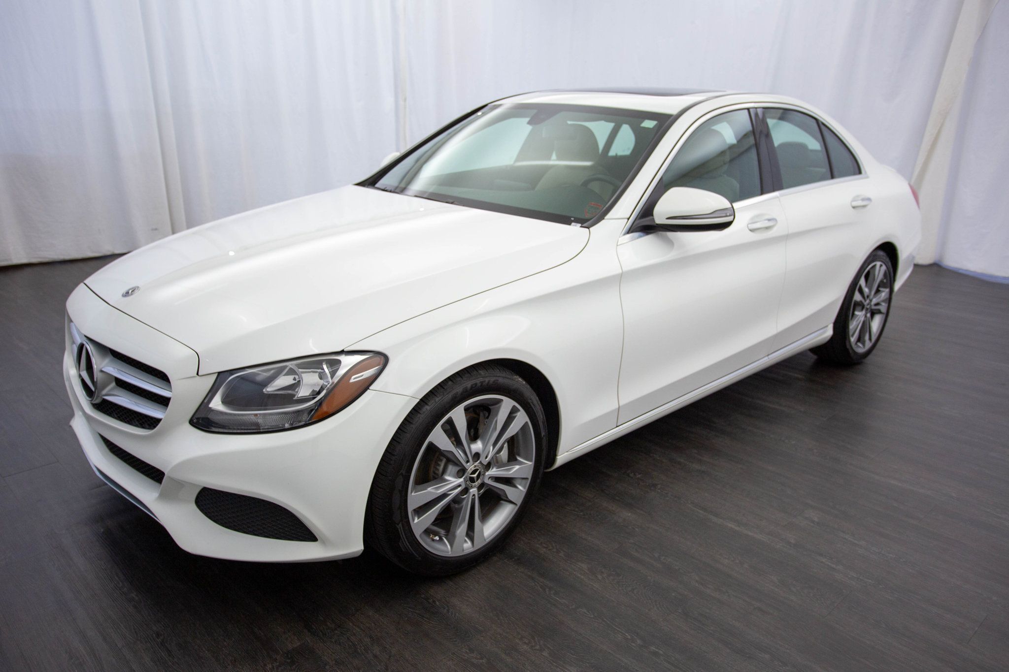 2018 Mercedes Benz C 300 Sedan photo 4