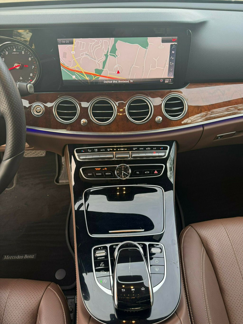 2018 Mercedes-Benz E-Class 4MATIC/Blind Spot Monitor/Burmester Premium Audio/AMG Sport Pkg - 23011952 - 19