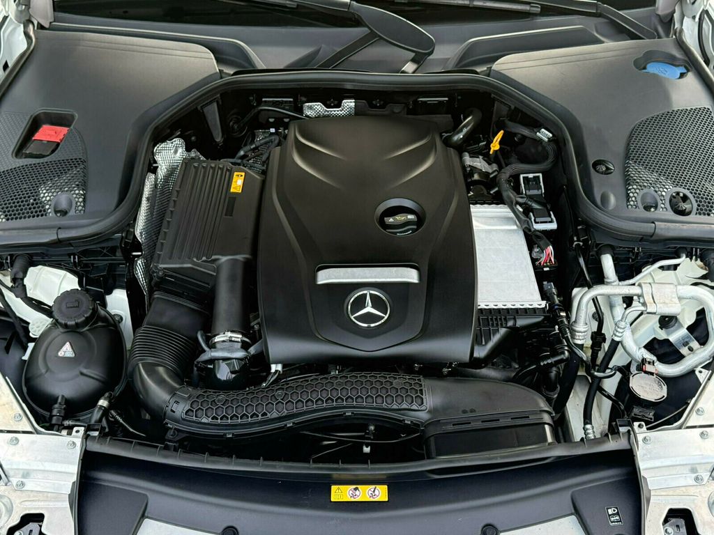 2018 Mercedes-Benz E-Class 4MATIC/Blind Spot Monitor/Burmester Premium Audio/AMG Sport Pkg - 23011952 - 38