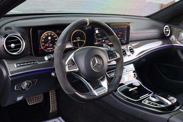 2018 Mercedes-Benz E-Class AMG E 63 S 4MATIC Sedan - 22971781 - 15