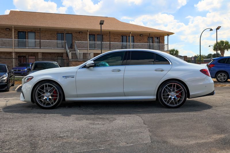 2018 Mercedes Benz E AMG 63 4MATIC Sedan photo 5