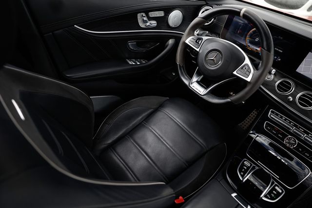 2018 Mercedes-Benz E-Class AMG E 63 S 4MATIC Sedan - 22952816 - 24