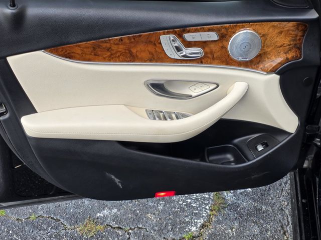 2018 Mercedes-Benz E-Class E300 - 23034504 - 32