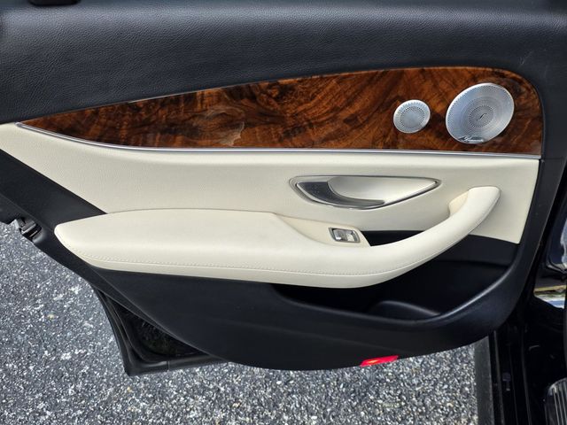 2018 Mercedes-Benz E-Class E300 - 23034504 - 33
