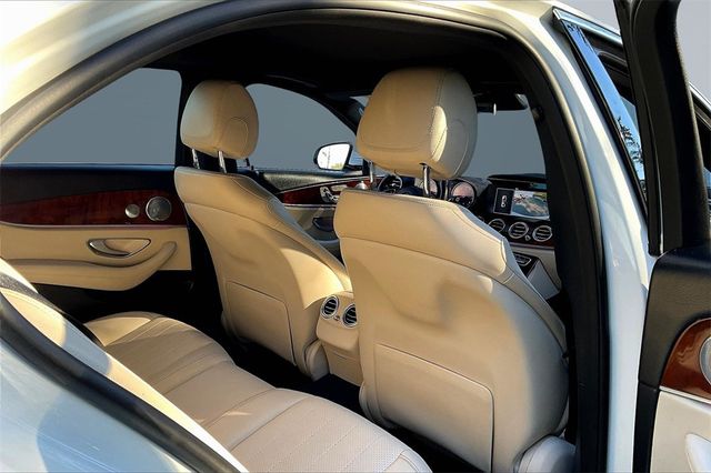 2018 Mercedes-Benz E-Class E 300 - 22930117 - 14