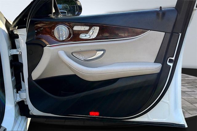 2018 Mercedes-Benz E-Class E 300 - 22930117 - 15