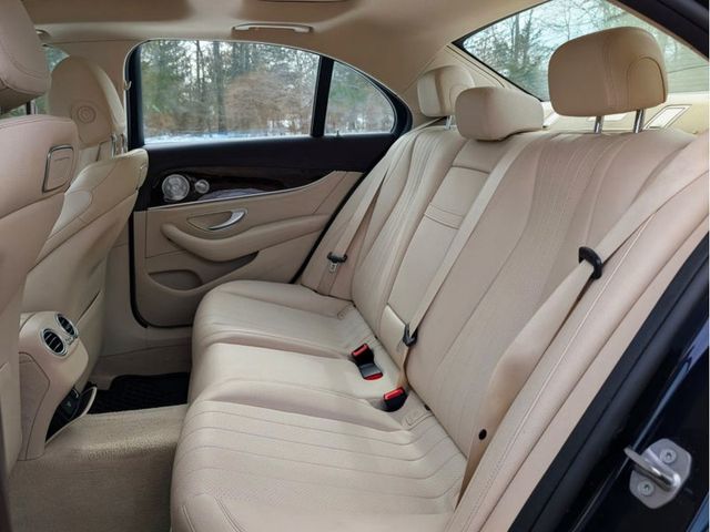 2018 Mercedes-Benz E-Class E300 4MATIC - 22976355 - 13