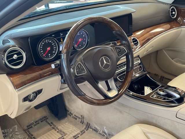 2018 Mercedes-Benz E-Class E 300 4MATIC Sedan - 23099070 - 13