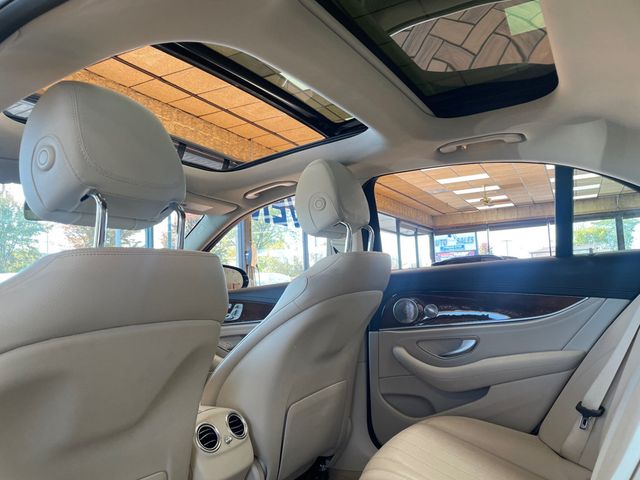 2018 Mercedes-Benz E-Class E 300 4MATIC Sedan - 23099070 - 17