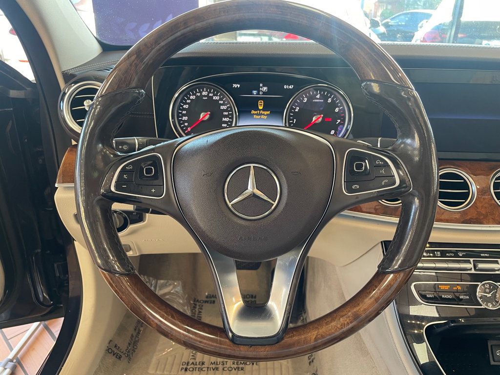 2018 Mercedes-Benz E-Class E 300 4MATIC Sedan - 23099070 - 22