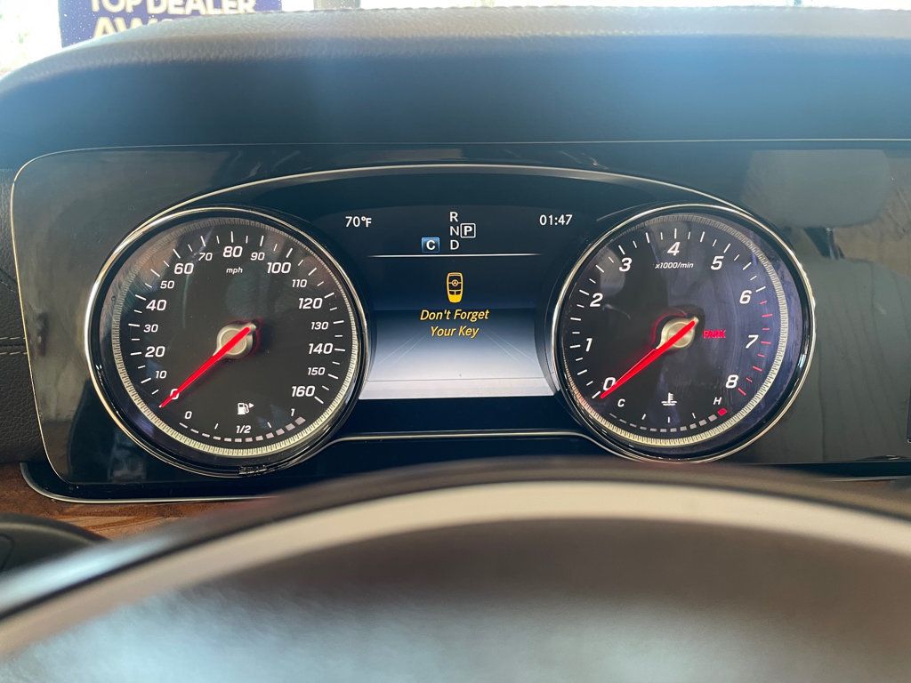 2018 Mercedes-Benz E-Class E 300 4MATIC Sedan - 23099070 - 26
