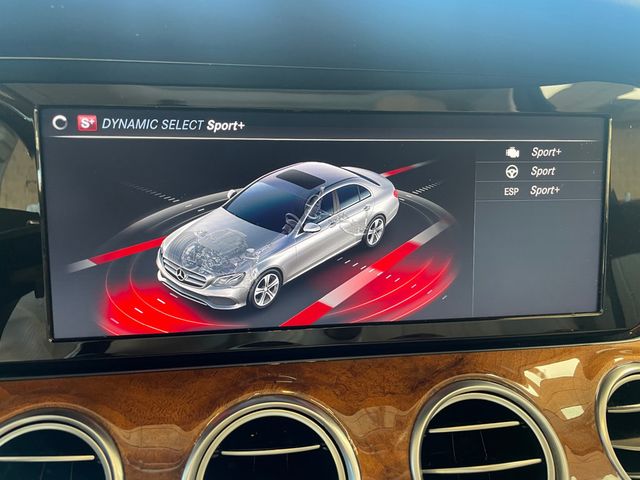 2018 Mercedes-Benz E-Class E 300 4MATIC Sedan - 23099070 - 29
