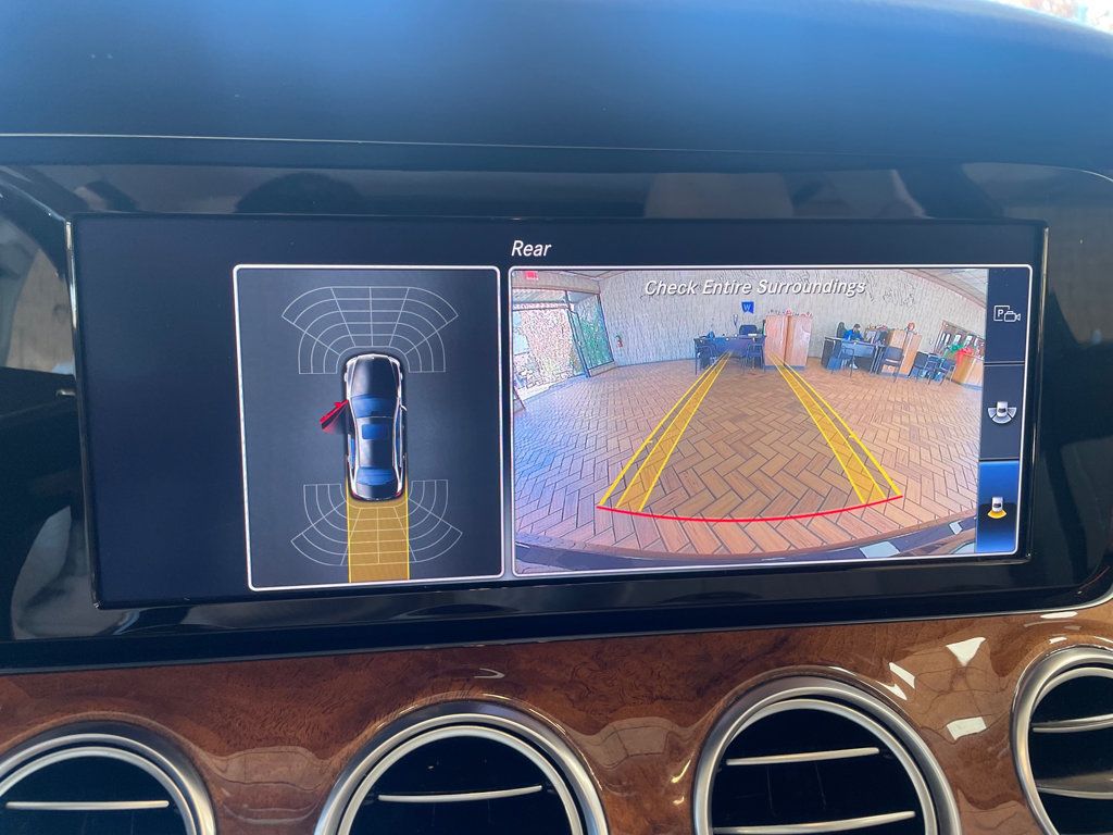 2018 Mercedes-Benz E-Class E 300 4MATIC Sedan - 23099070 - 31