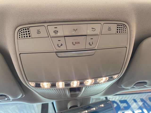 2018 Mercedes-Benz E-Class E 300 4MATIC Sedan - 23099070 - 32
