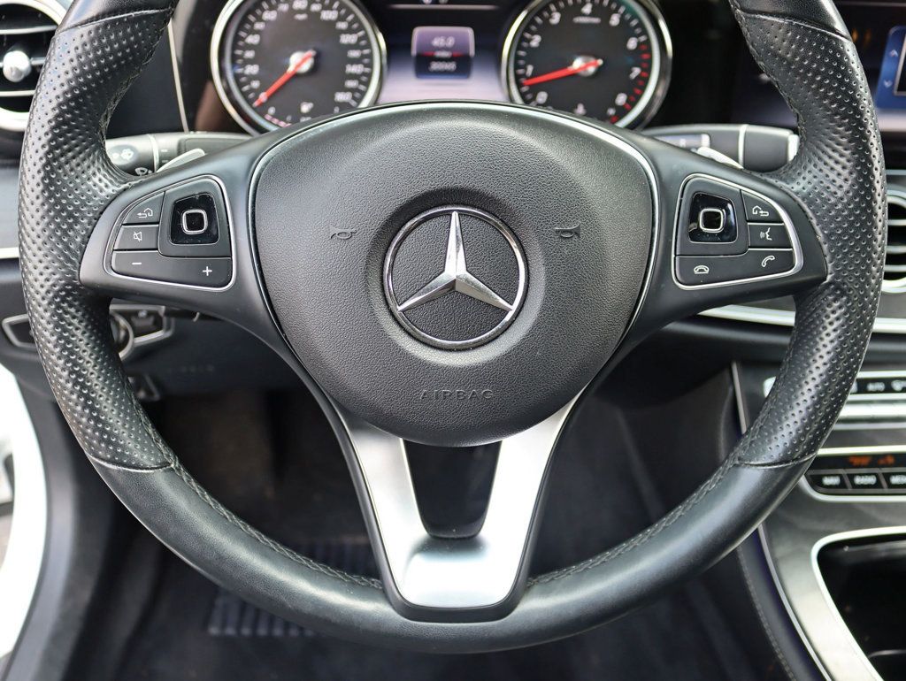 2018 Mercedes-Benz E-Class E 300 4MATIC Sedan - 22855559 - 11