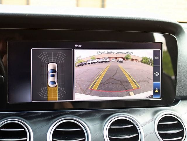 2018 Mercedes-Benz E-Class E 300 4MATIC Sedan - 22855559 - 15