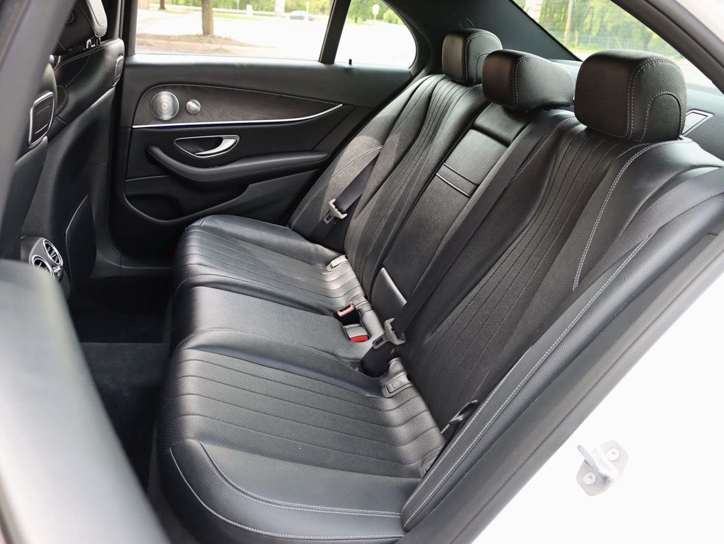 2018 Mercedes-Benz E-Class E 300 4MATIC Sedan - 22855559 - 24