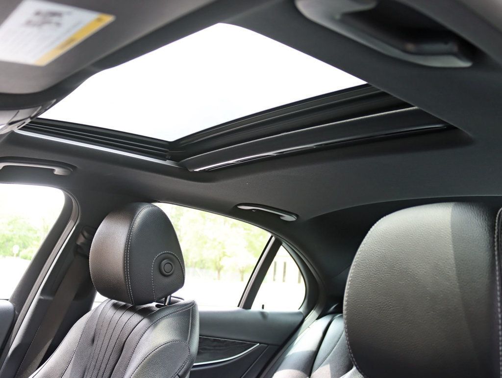 2018 Mercedes-Benz E-Class E 300 4MATIC Sedan - 22855559 - 26