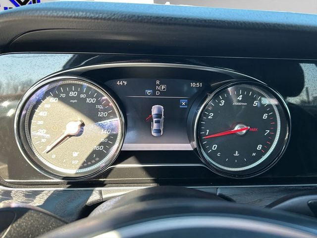 2018 Mercedes-Benz E-Class E 300 4MATIC Sedan 4D - 22978506 - 10