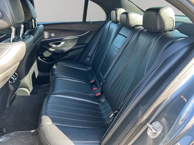 2018 Mercedes-Benz E-Class E 300 4MATIC Sedan 4D - 22978506 - 12
