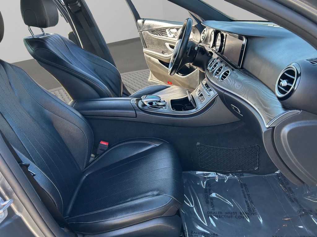 2018 Mercedes-Benz E-Class E 300 4MATIC Sedan 4D - 22978506 - 19