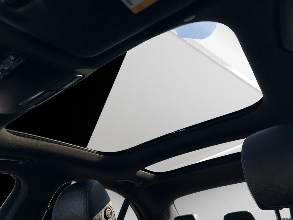 2018 Mercedes-Benz E-Class E 300 4MATIC Sedan 4D - 22978506 - 23