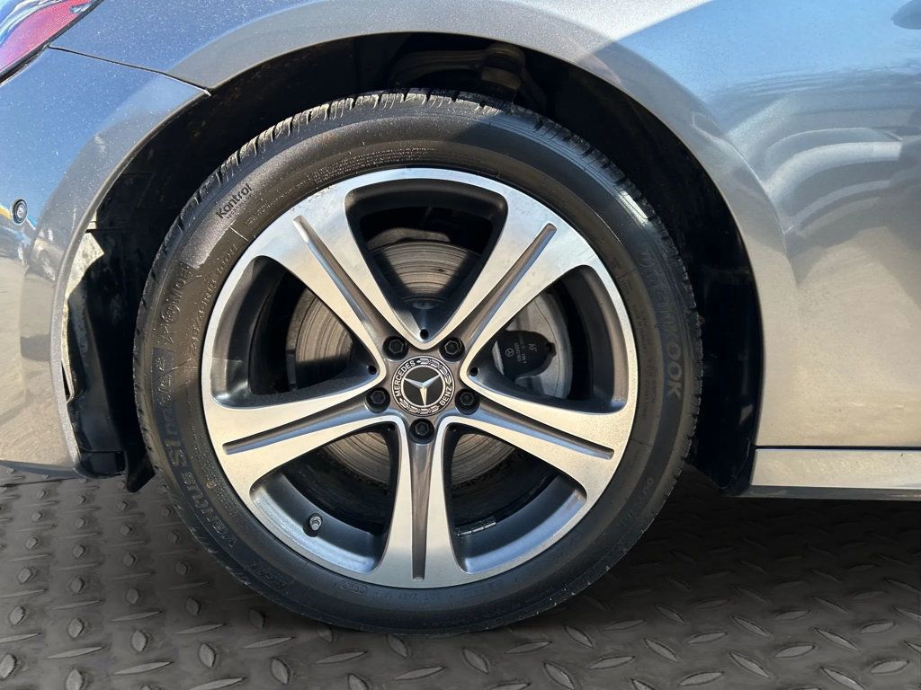 2018 Mercedes-Benz E-Class E 300 4MATIC Sedan 4D - 23069920 - 25