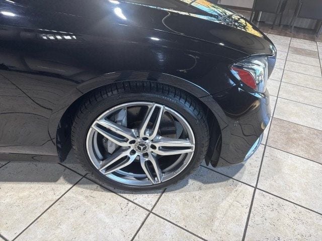 2018 Mercedes-Benz E-Class E 300 RWD Sedan - 22945246 - 24