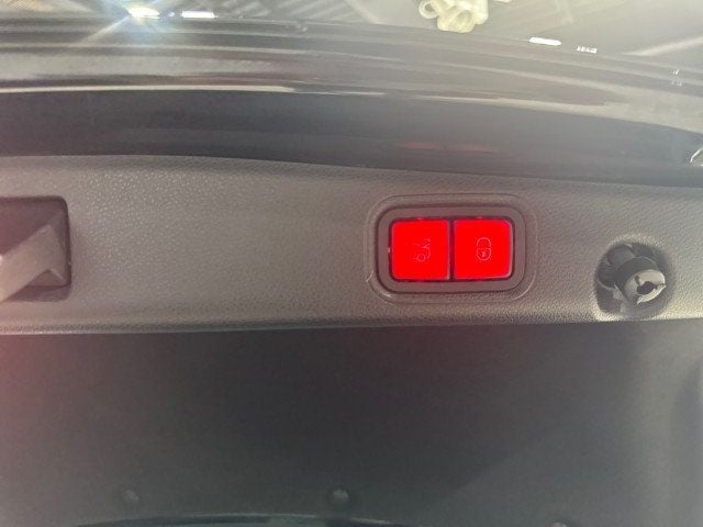 2018 Mercedes-Benz E-Class E 300 RWD Sedan - 22945246 - 7