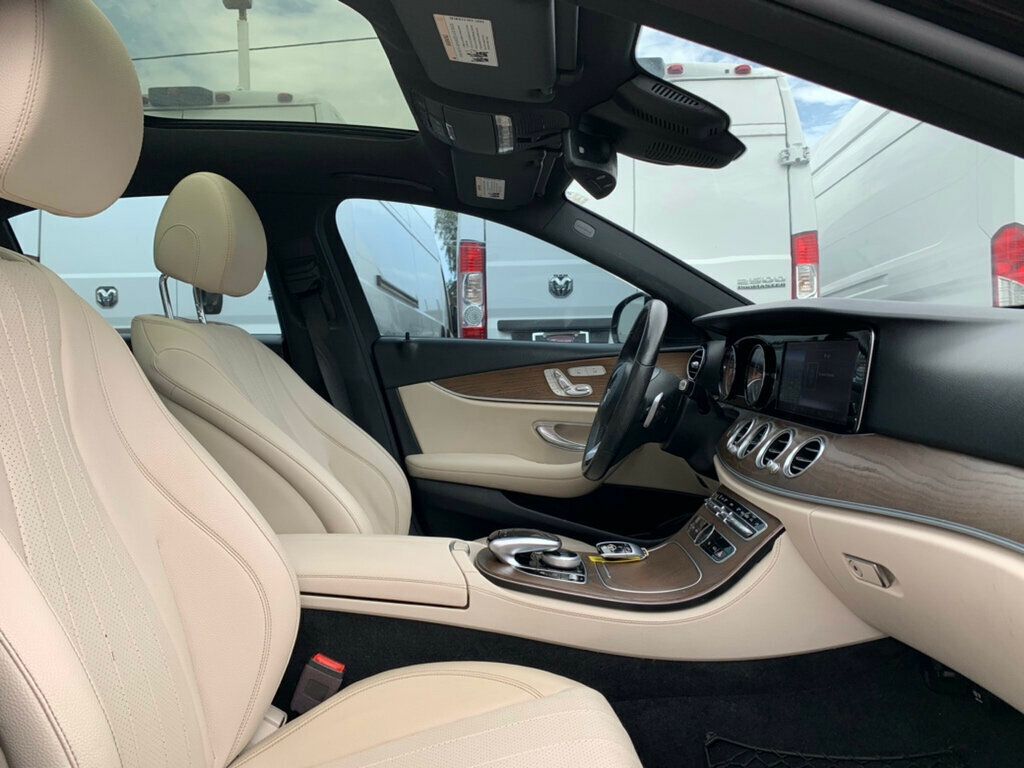2018 Mercedes-Benz E-Class E 300 RWD Sedan AMG Pkg Pano Roof Heads up display - 23062928 - 27