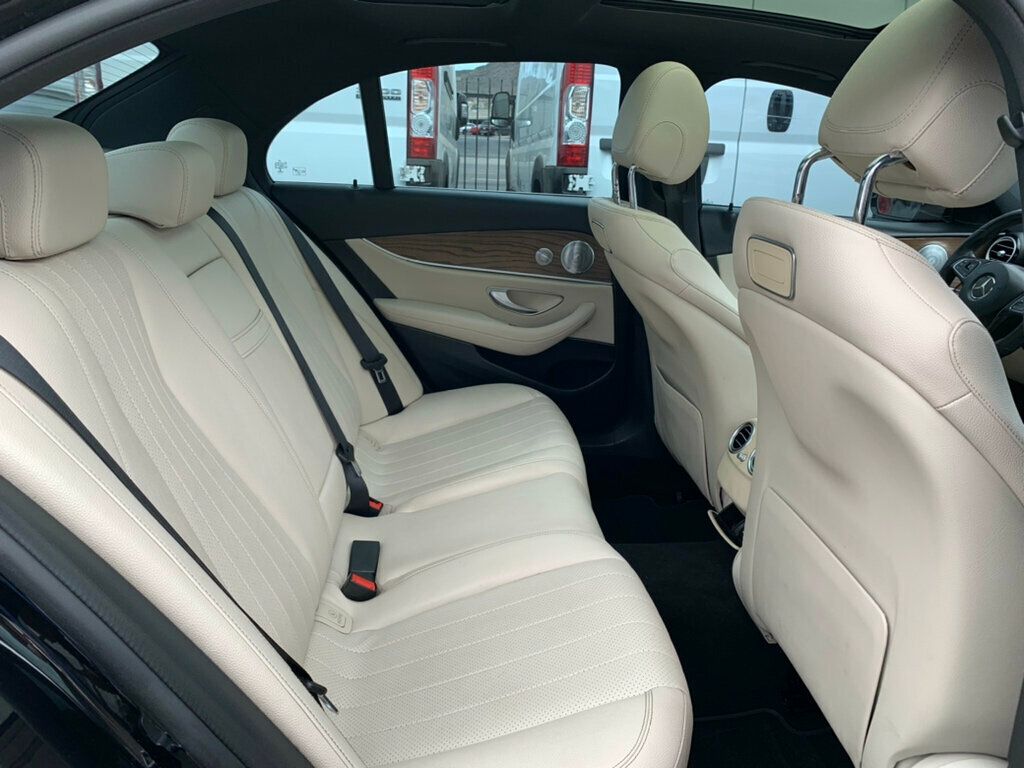 2018 Mercedes-Benz E-Class E 300 RWD Sedan AMG Pkg Pano Roof Heads up display - 23062928 - 32