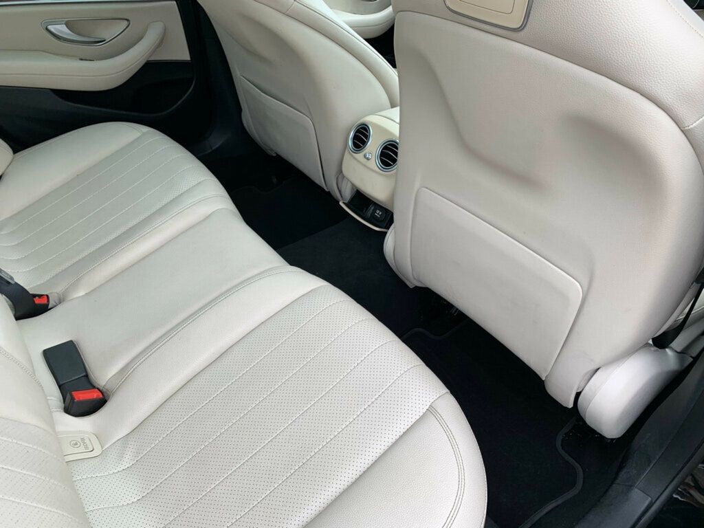 2018 Mercedes-Benz E-Class E 300 RWD Sedan AMG Pkg Pano Roof Heads up display - 23062928 - 34