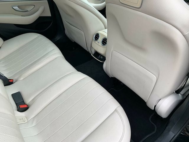 2018 Mercedes-Benz E-Class E 300 RWD Sedan AMG Pkg Pano Roof Heads up display - 23062928 - 34
