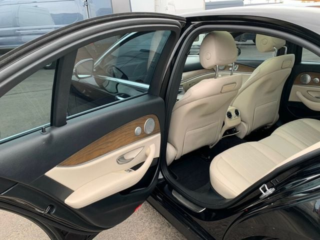 2018 Mercedes-Benz E-Class E 300 RWD Sedan AMG Pkg Pano Roof Heads up display - 23062928 - 38