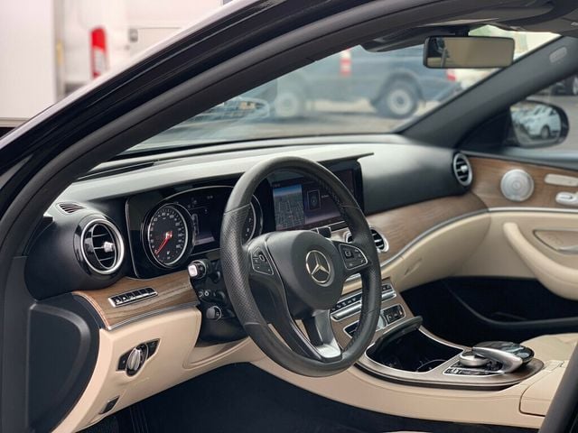 2018 Mercedes-Benz E-Class E 300 RWD Sedan AMG Pkg Pano Roof Heads up display - 23062928 - 4