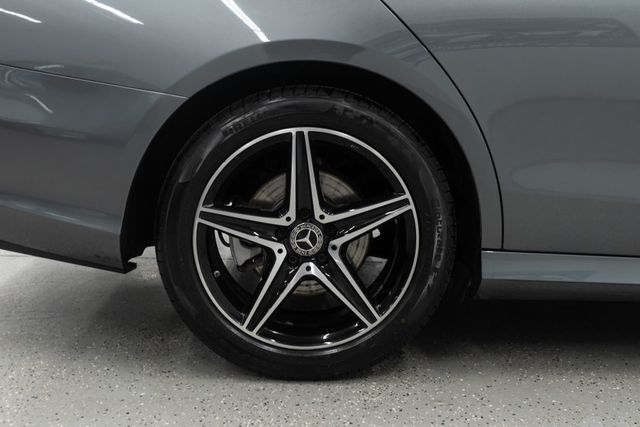 2018 Mercedes-Benz E-Class E 300 Sport 4MATIC Sedan - 23004687 - 40