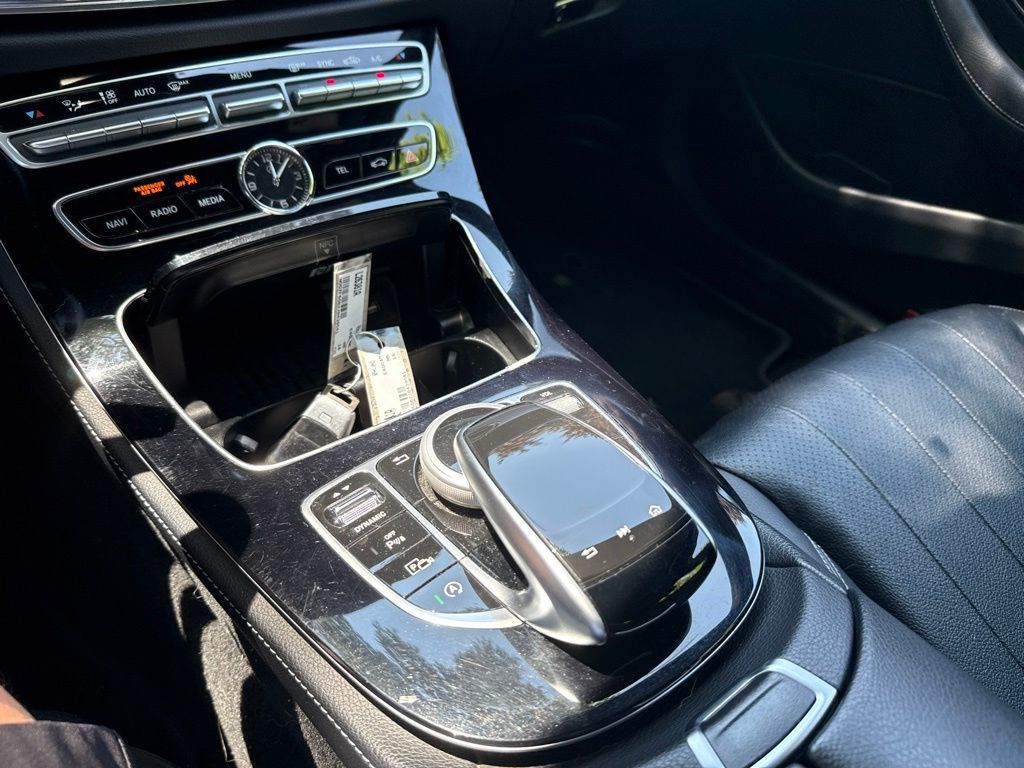 2018 Mercedes-Benz E-Class E 400 4MATIC Sedan - 23052930 - 17