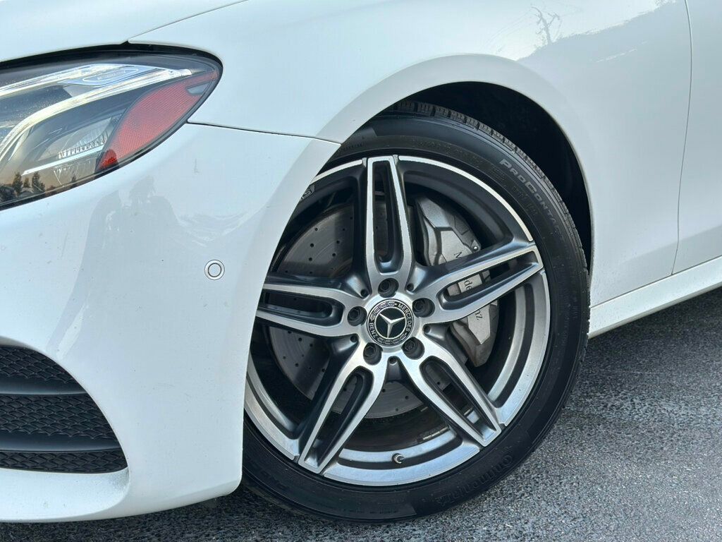 2018 Mercedes Benz E 400 4MATIC Sedan photo 2