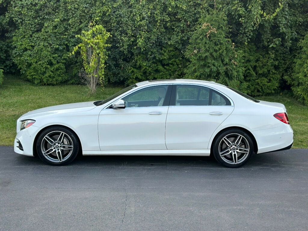 2018 Mercedes Benz E 400 4MATIC Sedan photo 4