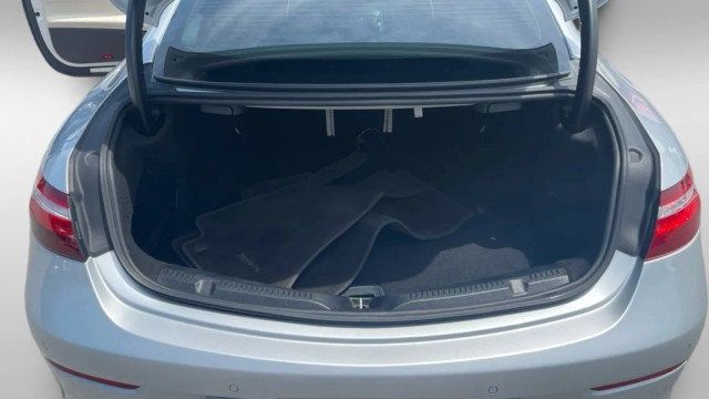 2018 Mercedes-Benz E-Class E 400 RWD Coupe - 23051467 - 10